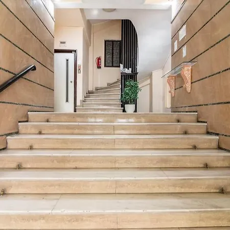 A-03. Next 2 Metro & Central Clinic. Renovated 2019! Athens